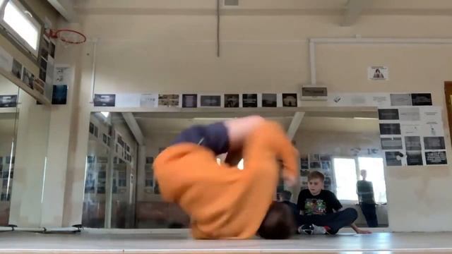 Bboy Malish practice смотреть онлайн