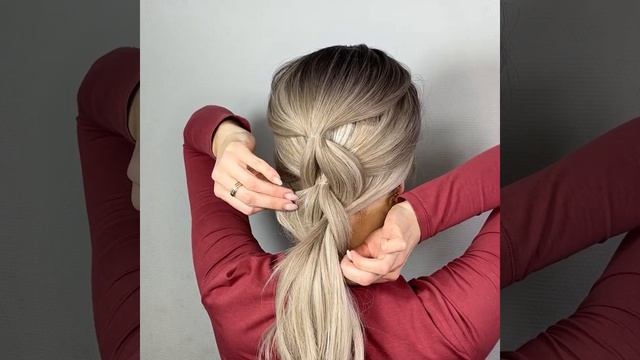 ШИКАРНАЯ ОБЪЁМНАЯ ПРИЧЕСКА ДЛЯ ТЕБЯ! ОЧЕНЬ ПРОСТО! ПОПРОБУЙ! Very easy voluminous hairstyle for you смотреть онлайн