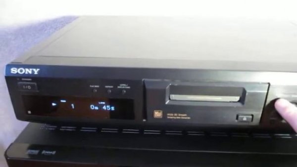 Sony MiniDisc MD Player - MDS JE330