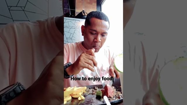 Enjoy my food in Casa Res Quicentro Sur Quito-Ecuador смотреть онлайн