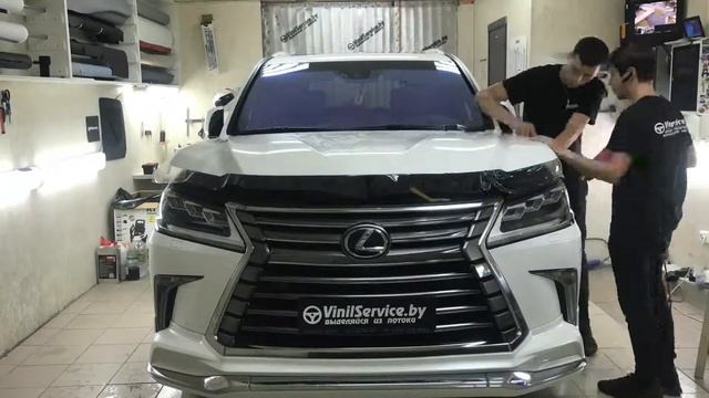 Оклейка капота Lexus LX антигравийной пленкой ORACAL Oraguard 270 смотреть онлайн