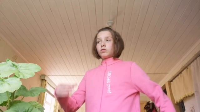 ПРОБЛЕМЫ ДЕВУШЕК С КОРОТКИМИ ВОЛОСАМИ смотреть онлайн