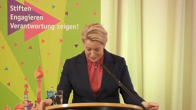 Grußwort Franziska Giffey | 13. Berliner Stiftungstag 2022 смотреть онлайн