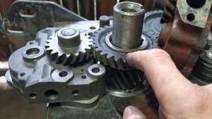 Масленый насос Т-40. Качество современных запчастей - "Добей напильником."