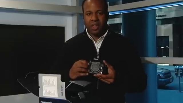 Panasonic Lumix DMC-GH2 Unboxing! смотреть онлайн