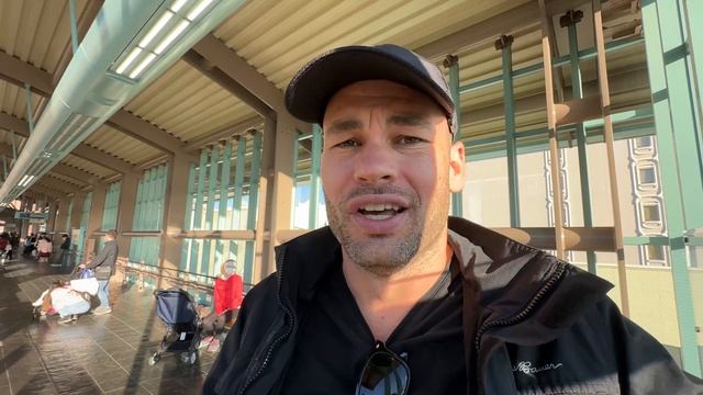 17. Behind-the-scenes 1