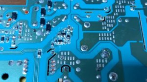 Индукционная варочная поверхность electrolux eql4520bog выключается.Ремонт без вложений