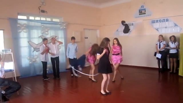 Dance in a Russian school смотреть онлайн