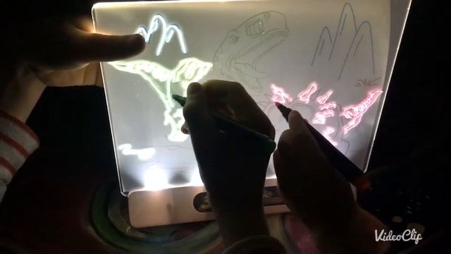 Доска для рисования 3D Рисуем светом смотреть онлайн