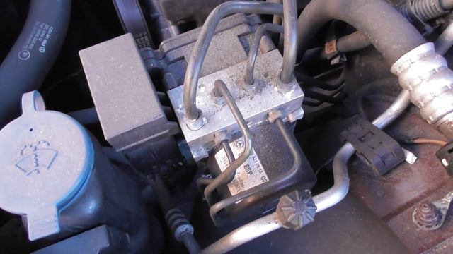 Mercedes C Class W204 ABS Pump & Module Location