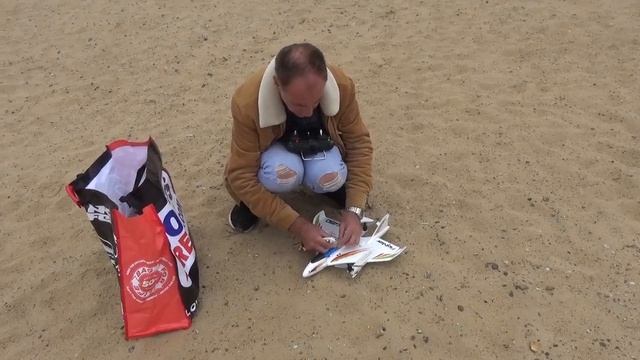 RC Plane incidents and repairs - 2nd and 3rd flights смотреть онлайн