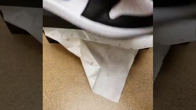 Кроссовки Nike Air Jordan 1 Mid: распаковка из США №553 ? Shopoglot смотреть онлайн