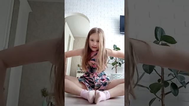 учимся садица на шпагат паперечный смотреть онлайн