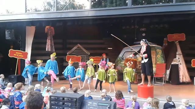 Fotoboek kidsshow beerze bulten смотреть онлайн
