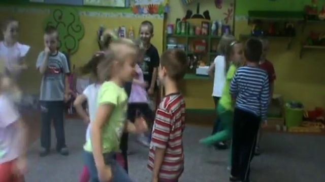 Taniec dzieci - Wroblanka (inna grupa) смотреть онлайн