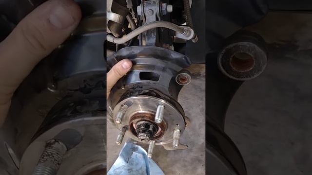 2017 Hyundai Elantra lug nut stud replacement смотреть онлайн