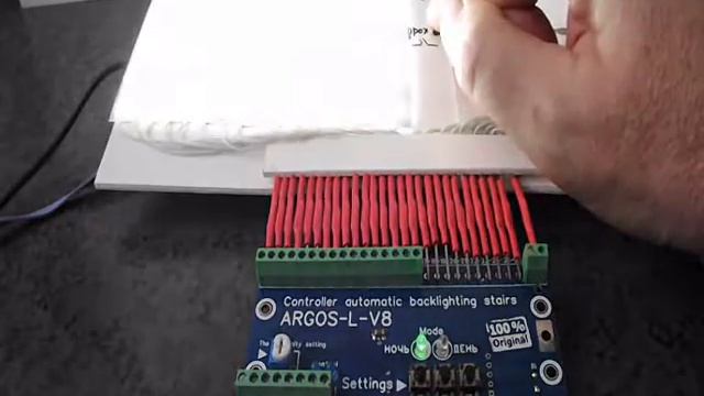 Контроллер управления автоматической подсветкой лестничных пролетов «ARGOS-L-V8»