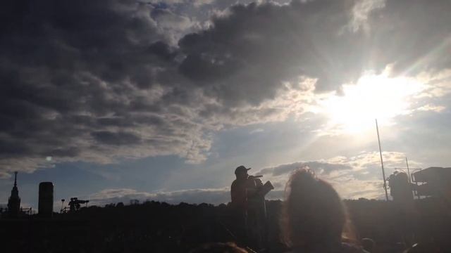 Прыжки на мотоциклах смотреть онлайн