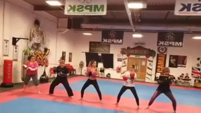 Ladies only kickboxing and fitness with Female Instructor Ashley!!! смотреть онлайн