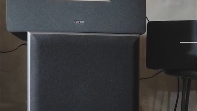 Two edifier D12 and 1 T5 Subwoofer смотреть онлайн