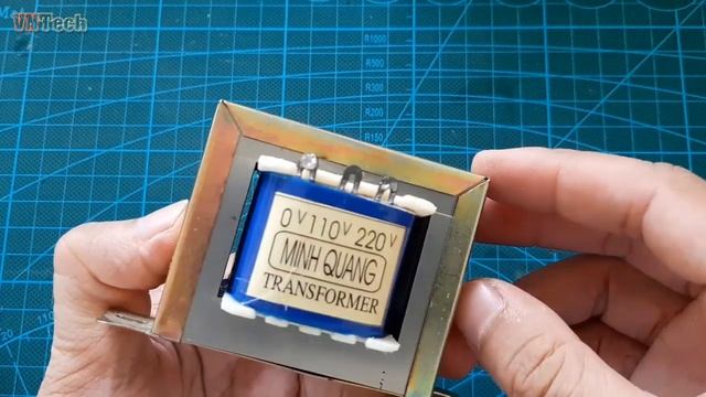 How to Make a Simple 12 to 220V Inverter Using 2N3055 смотреть онлайн