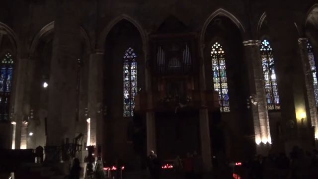 Catedral de Barcelona | PlanesConHijos.com смотреть онлайн