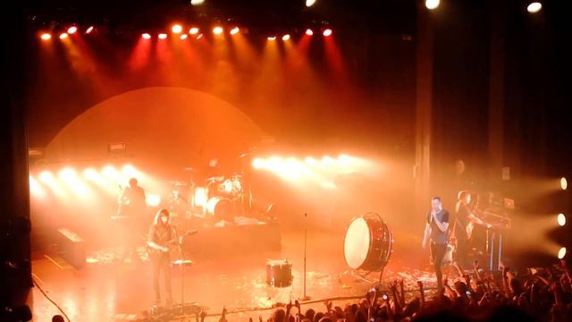 Imagine Dragons - On Top Of The World. 18 Oct 2013 Enmore Theatre, Sydney