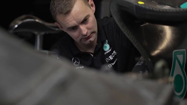 How Much Data Does an F1 Car Generate? смотреть онлайн