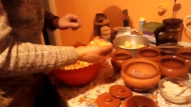 Кролик в горшочке , в духовке , объедение. смотреть онлайн