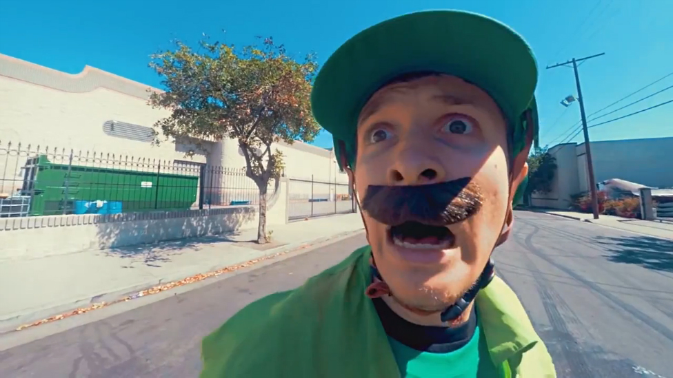 Марио на лонгборде смотреть онлайн