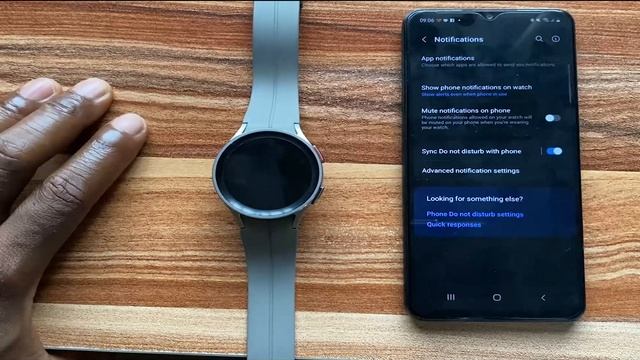 Making and Receiving Calls With Galaxy Watch 5 Pro смотреть онлайн