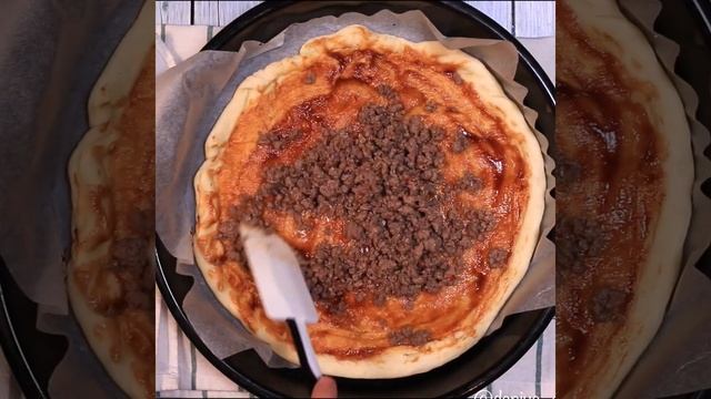 Рецепт мясной пиццы с соусом барбекю | Пицца Барбекю смотреть онлайн