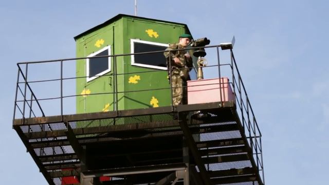 ПОГРАНВОЙСКА - Песня на день пограничника смотреть онлайн