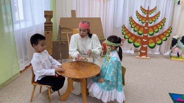 МБДОУ д/с N2 «Сказка» команда «Эбээ сиэннэрэ» смотреть онлайн