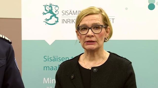 Sisäministeriön tiedotustilaisuus Tukholman tapahtumista смотреть онлайн