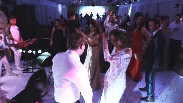 "НЕЖНЫЙ ЦВЕТОК ВОСТОКА" СВАДЬБА ИЛЬШАТА И ДАНИИ, 30 СЕНТЯБРЯ 2017 г. смотреть онлайн