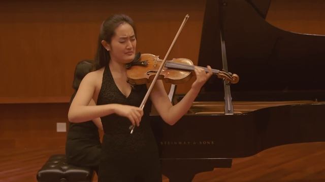 F. Chopin : Nocturne in c sharp minor for violin and piano_ YuEun Kim, Violin / 쇼팽 녹턴 : 바이올리니스트 김유은 смотреть онлайн