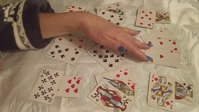 Гадание.Где и с кем сейчас крестовый король!? смотреть онлайн