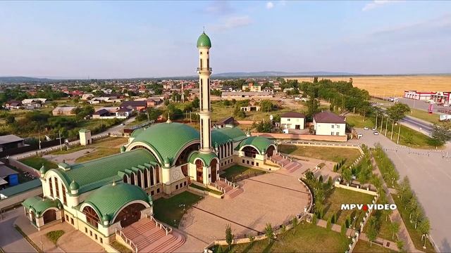 Центральная мечеть в селе Алхан Юрт - Чечня смотреть онлайн