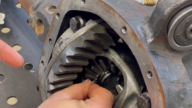Dana 30 Front Axle Restoration & Rebuild With MODS For Project ‘89 Jeep Xj Build Episode: 5 смотреть онлайн