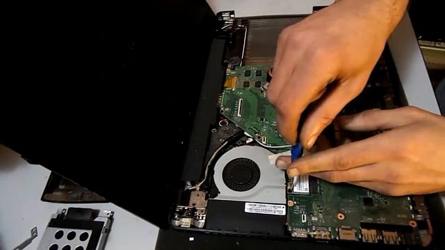Разбор ноутбука Asus X550C / Disassembly laptop Asus X550C смотреть онлайн