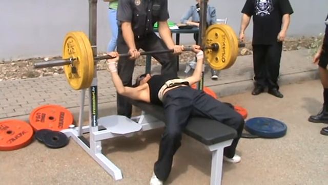 Жим лежа / Жим бес правил / Пауерлифтинг смотреть онлайн