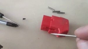 Вынуть сломавшуюся пилку из лобзика bosch pst 700 e