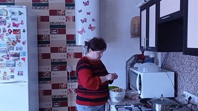 Воскресный домашний влог. Погода разбудила, с гелем заморочилась... Архив от 05.03.2023г. смотреть онлайн