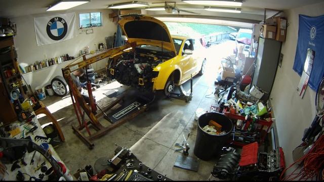 How To Pull Out Motor in 2 minutes on Audi S4 B6 смотреть онлайн