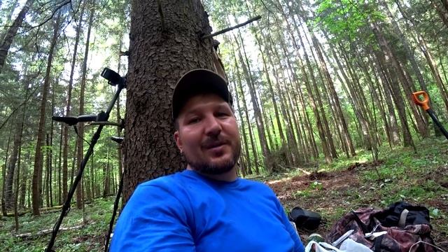Нашли клад серебряных монет под елкой. Лесной коп. Кладоискатель Руся. смотреть онлайн
