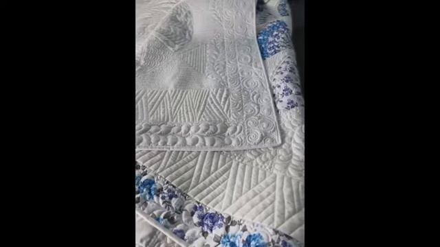 мои стеганые одеяла: Blue & White roses Fans смотреть онлайн