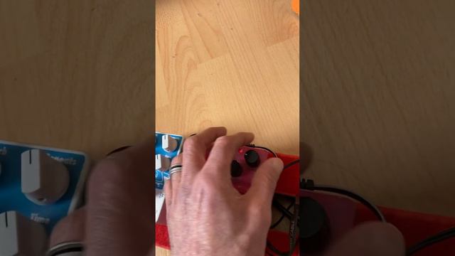 boss dm-2 mn-3005. vs Ibanez ad-80 vintage analog delay japan смотреть онлайн