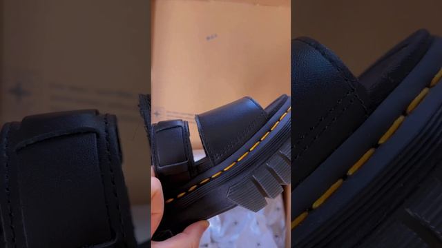 new sandals 🖤 #drmartens #fyp #undboxing #short #haul #aesthetic #рек #гранж #альт #распаковка смотреть онлайн