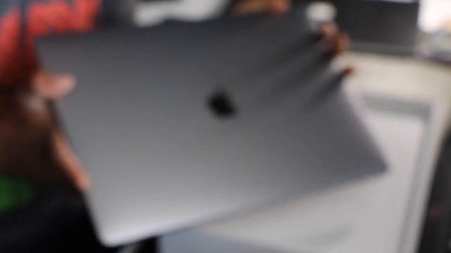 MacBook Pro 2017 Touch Bar.( Unboxing) Should you buy it?!!!! смотреть онлайн